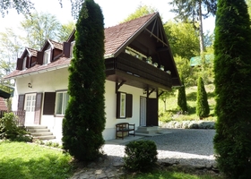 cabin-bungalow-banucu-livia