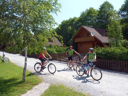 Tura cu bicicleta si un pranz delicios de pastrav! 