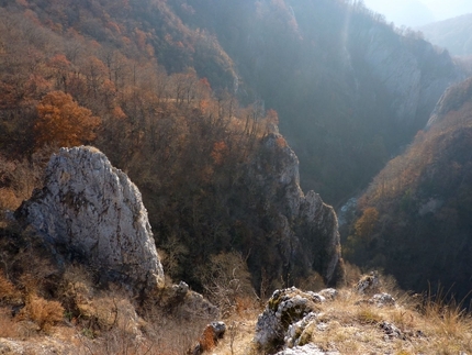 Hiking in the Varghis Gorge